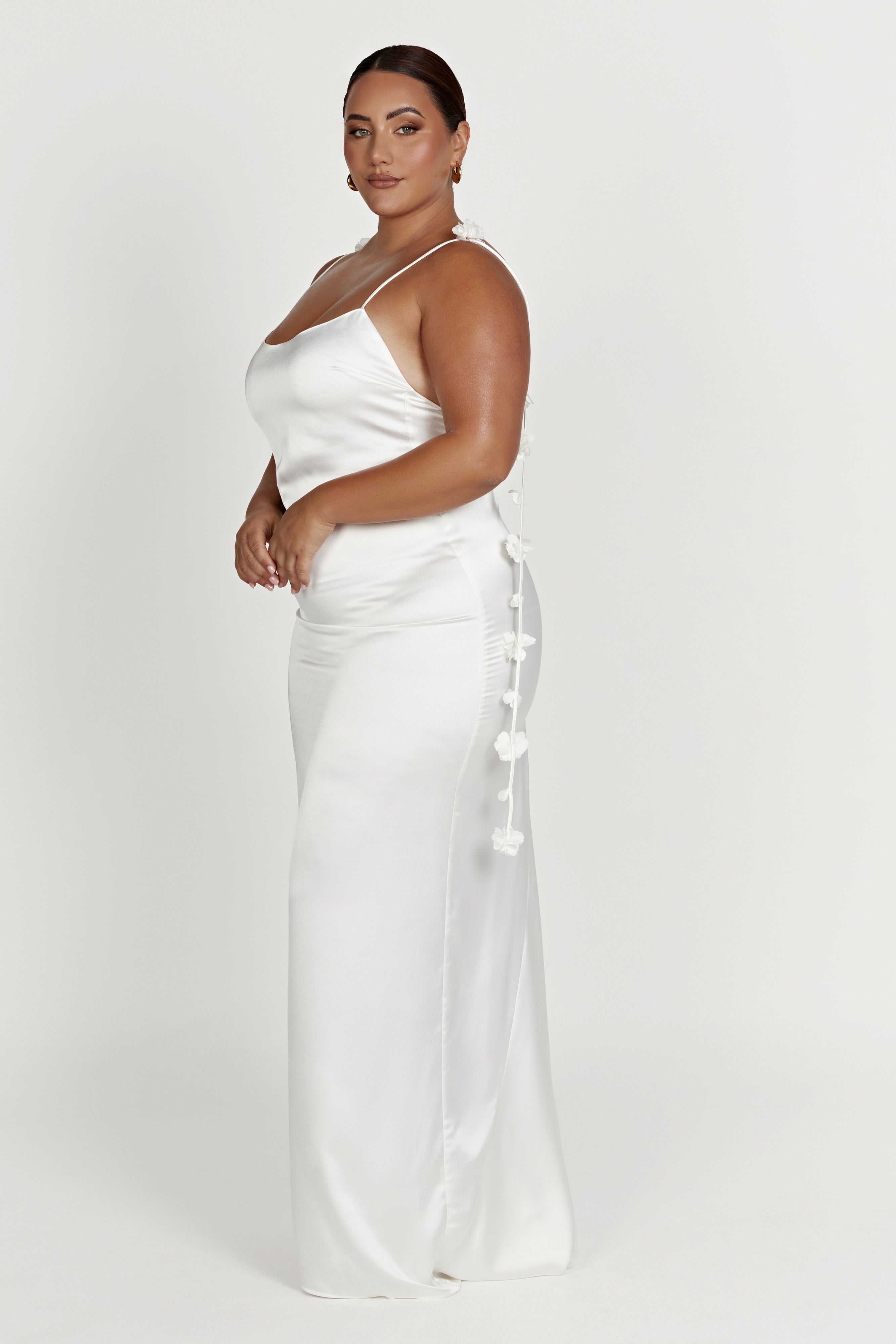 Elenora white fashion embroidered maxi dress