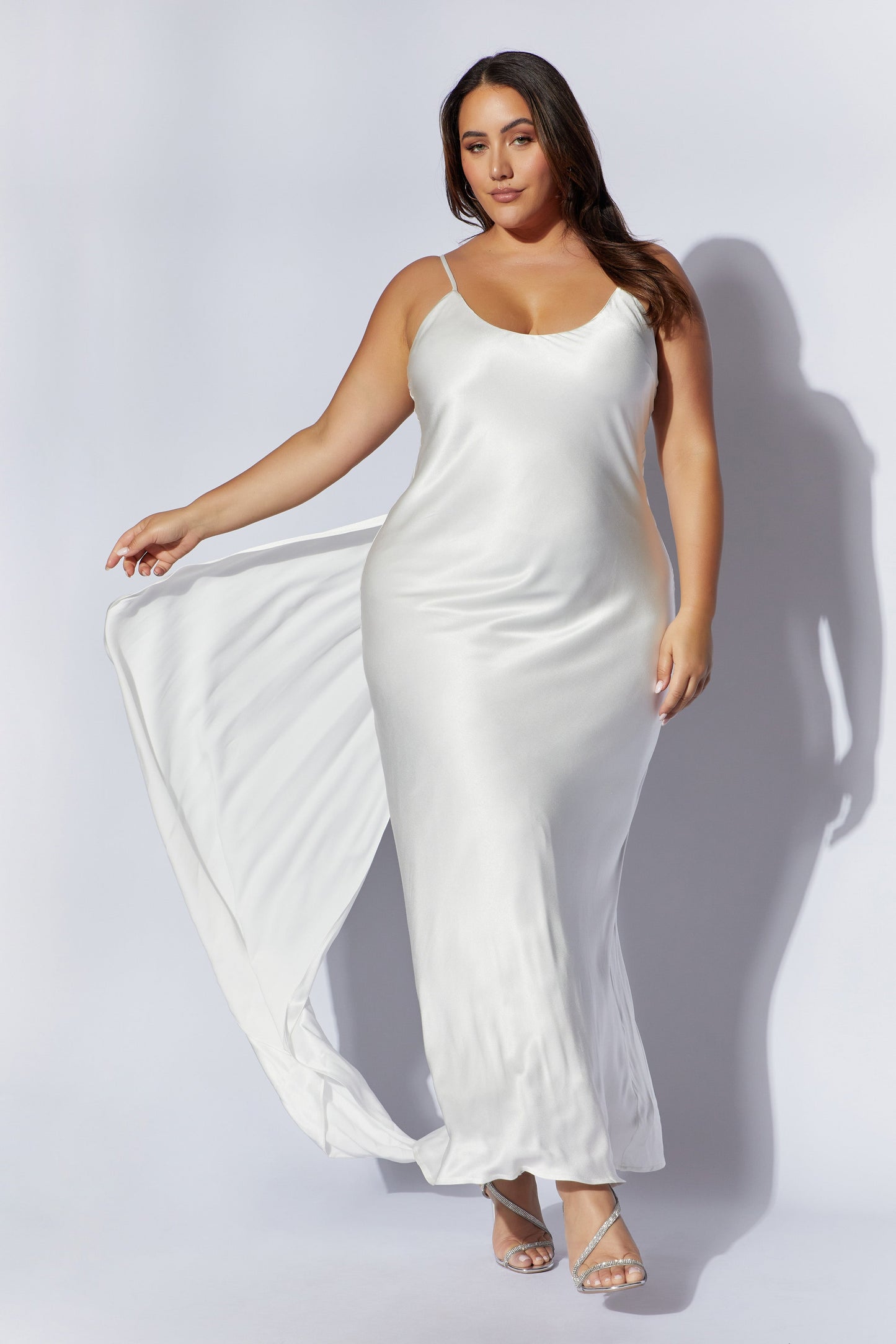 Kailey Low Back Maxi Dress With Detachable Bow Train - White