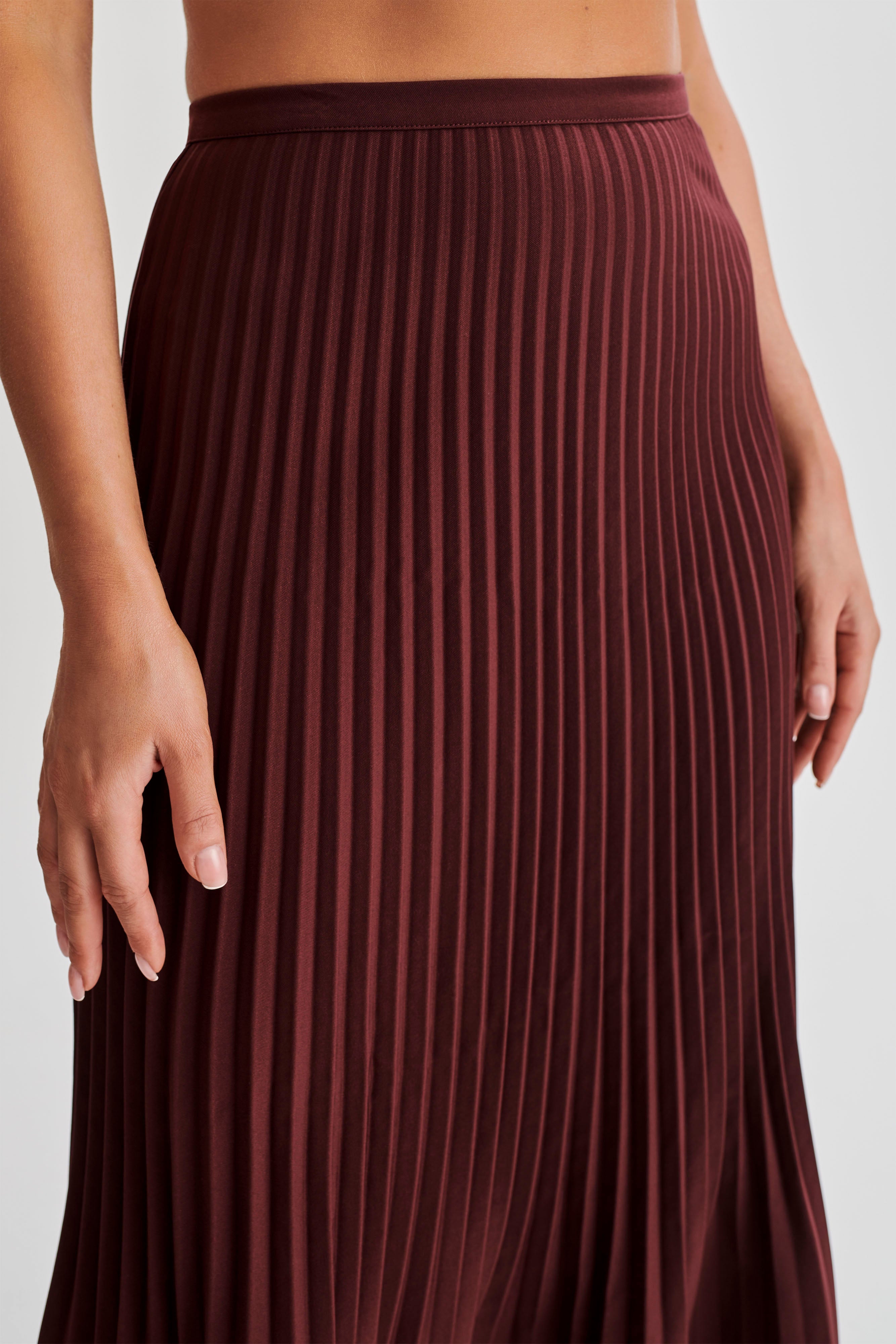 Twyla Pleated Suiting Maxi Skirt - Plum | MESHKI US