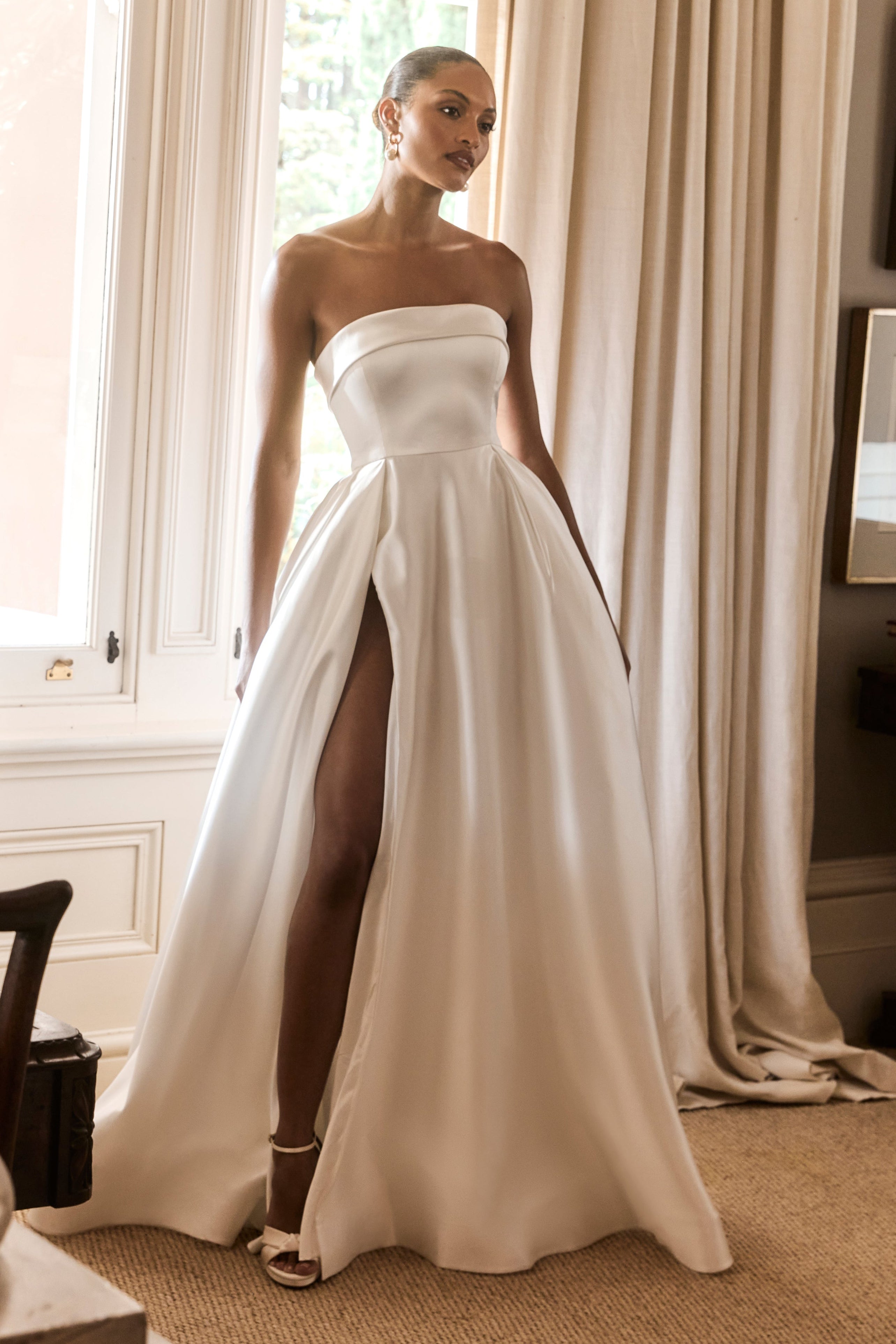 Gowns for engagement ceremony online hotsell