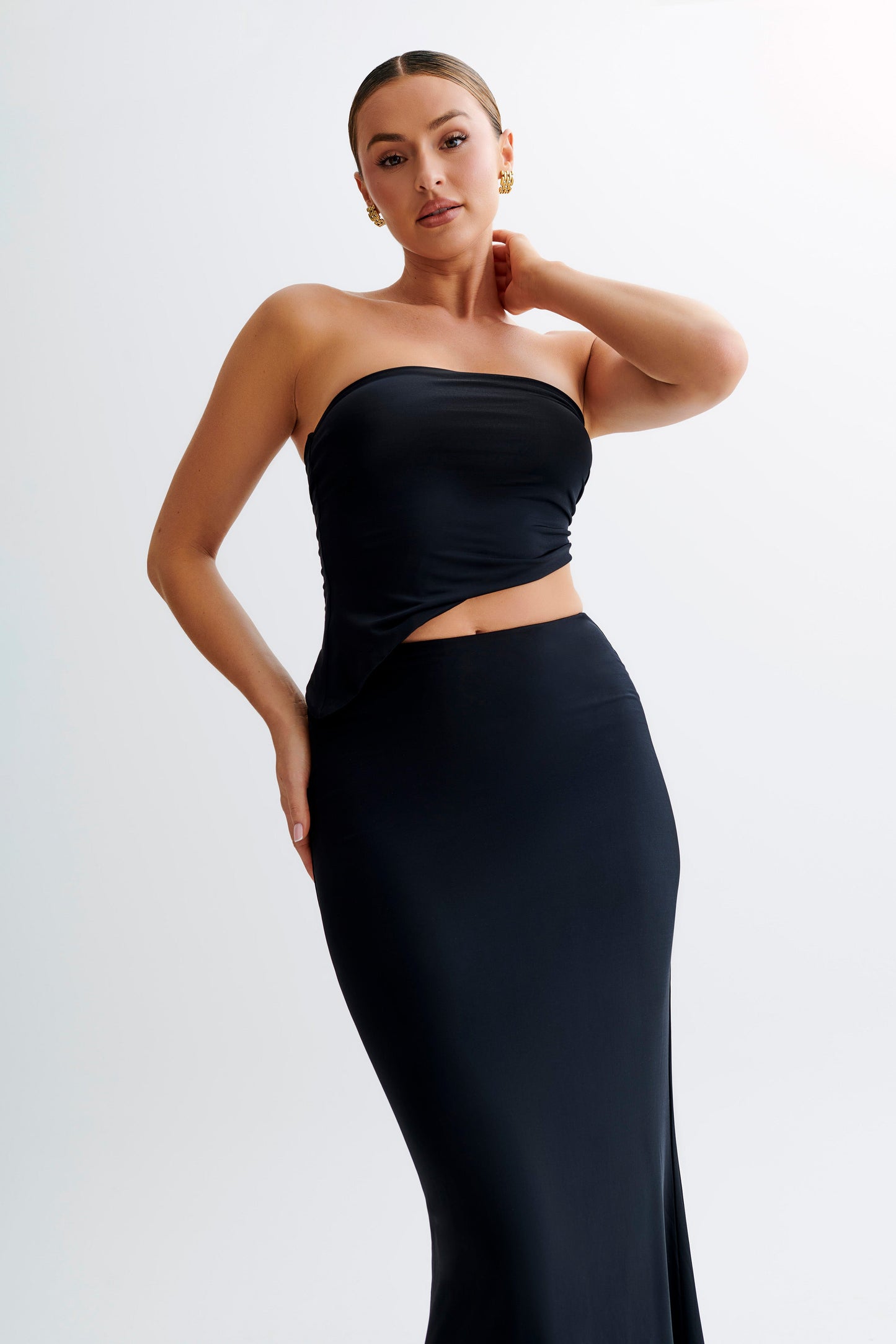 Donata Slinky Strapless Top - Black