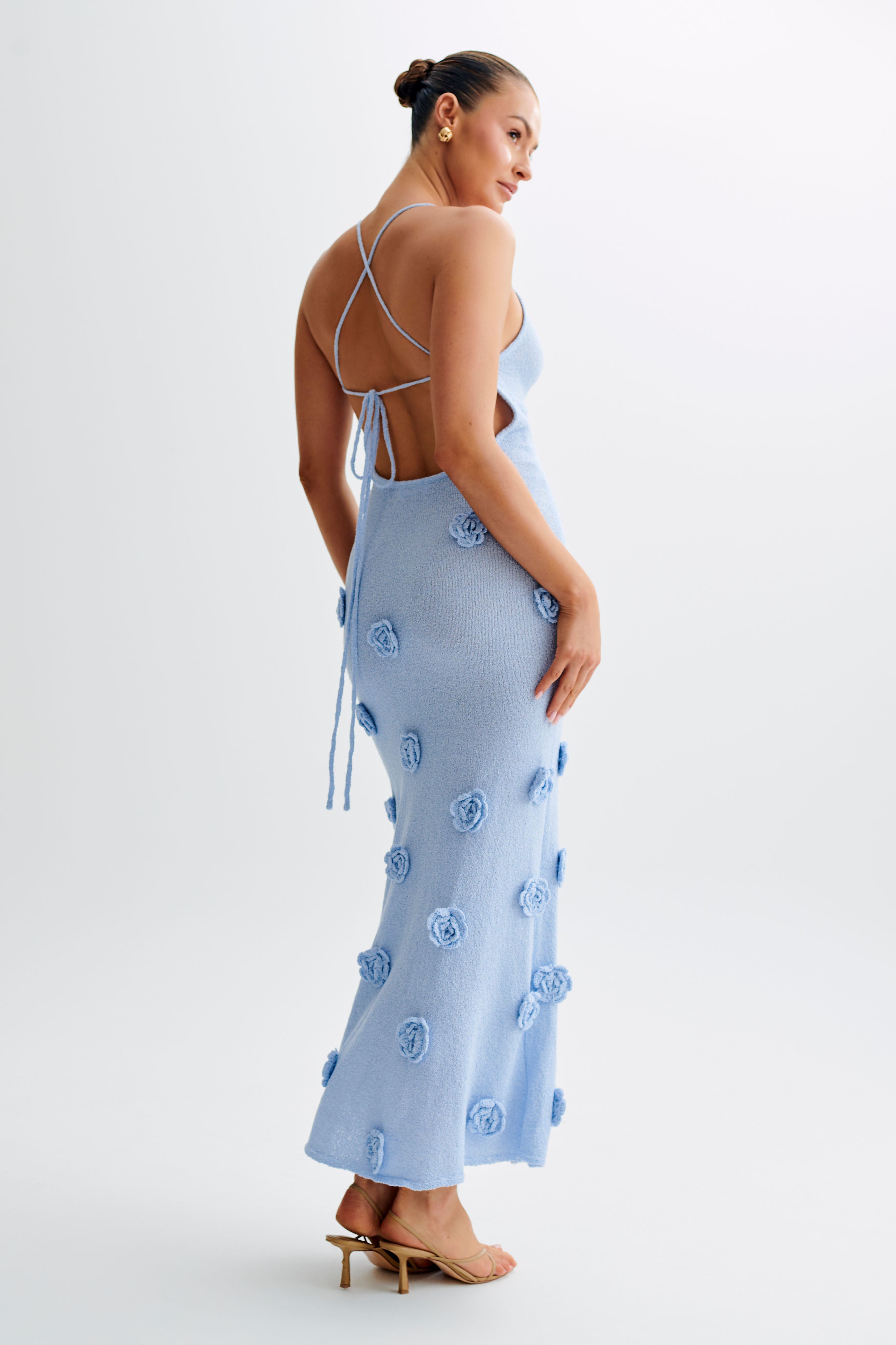 Suki Knit Maxi Dress With Flowers - Light Blue | MESHKI U.S