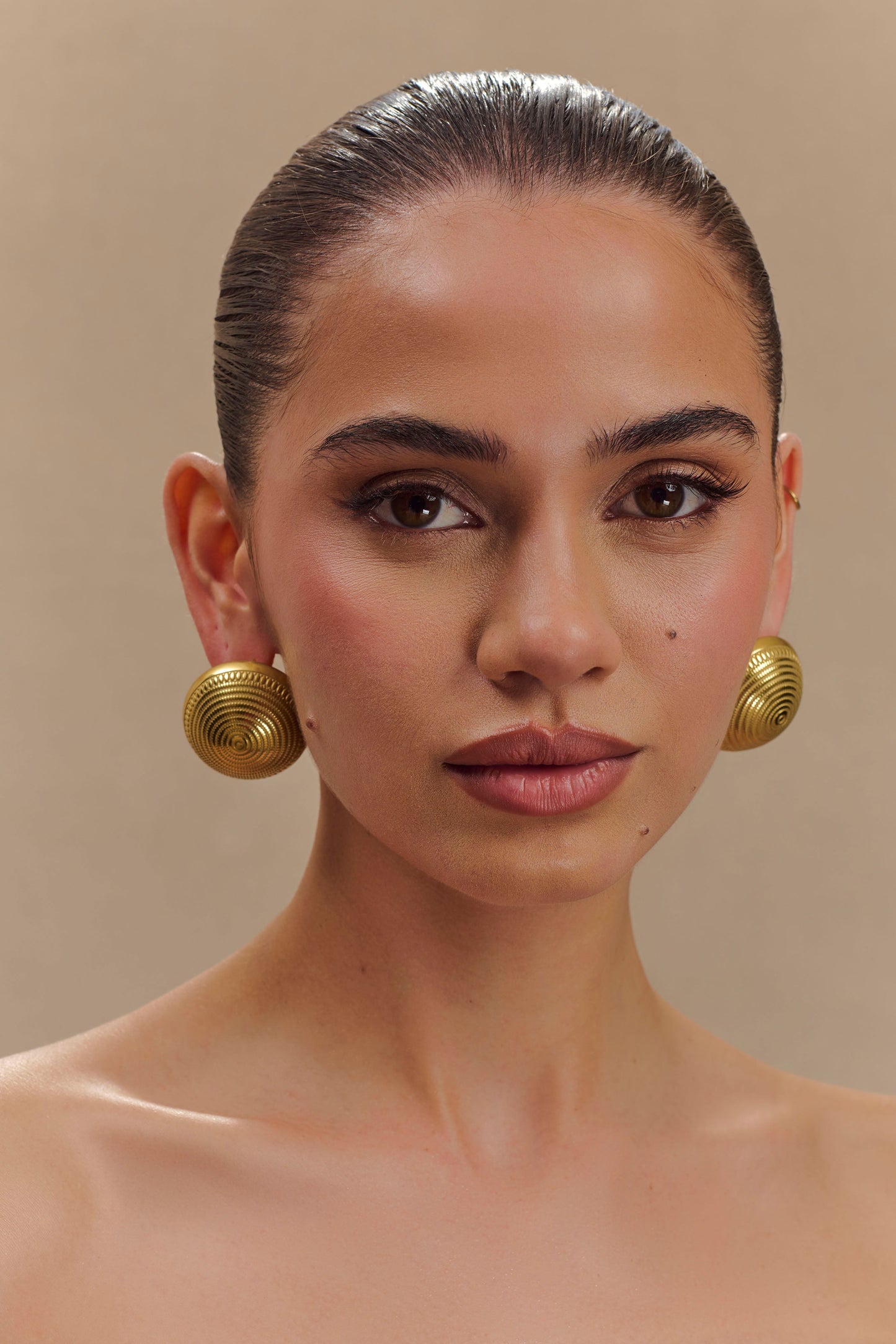 Kimberley Vintage Dome Earrings - Gold