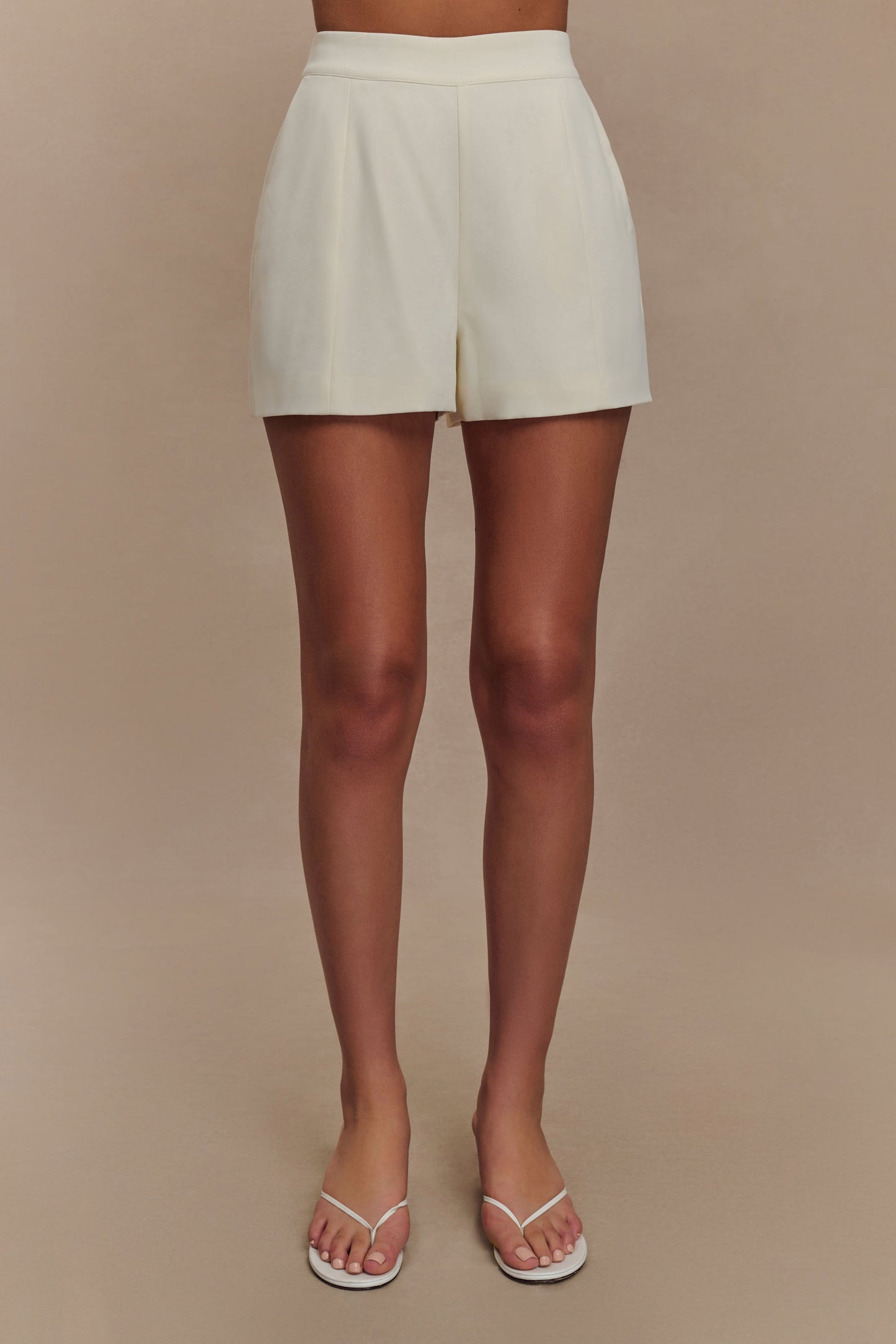 Korrie Suiting Short - Ivory