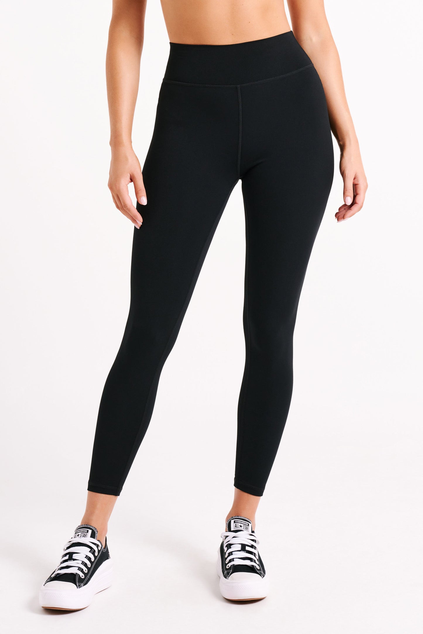 Venus V Back Leggings - Black